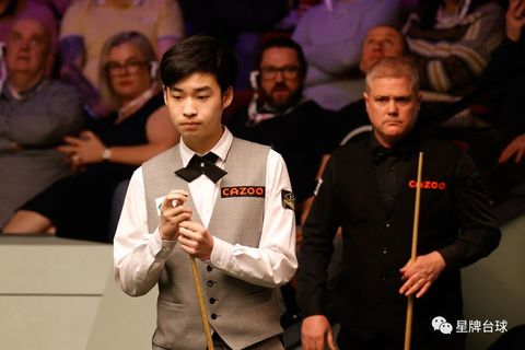 斯诺克世锦赛：斯佳辉6-2领先米尔金斯 希金斯打出8-0梦幻开局
